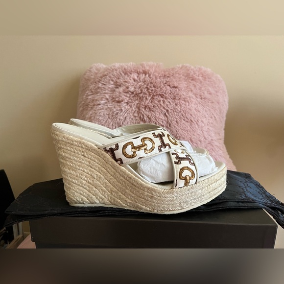 GUCCI RARE SILK HORSE BIT PLATFORMESPADRILLEWEDGESANDALS💕